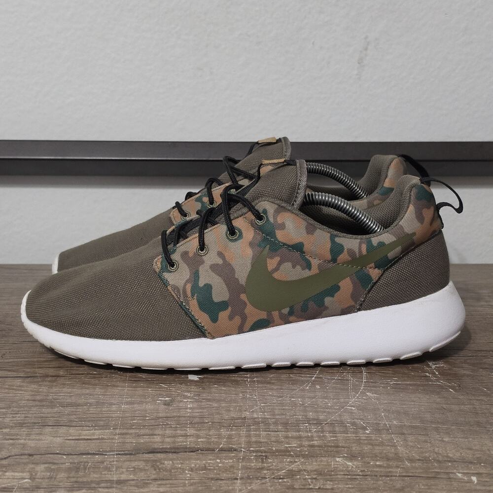 Nike Roshe One (844687-200) Men’s Running Shoes Size 11 Green Camouflage